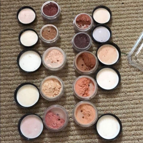 BareMinerals Lot of powders - Picture 3 of 3